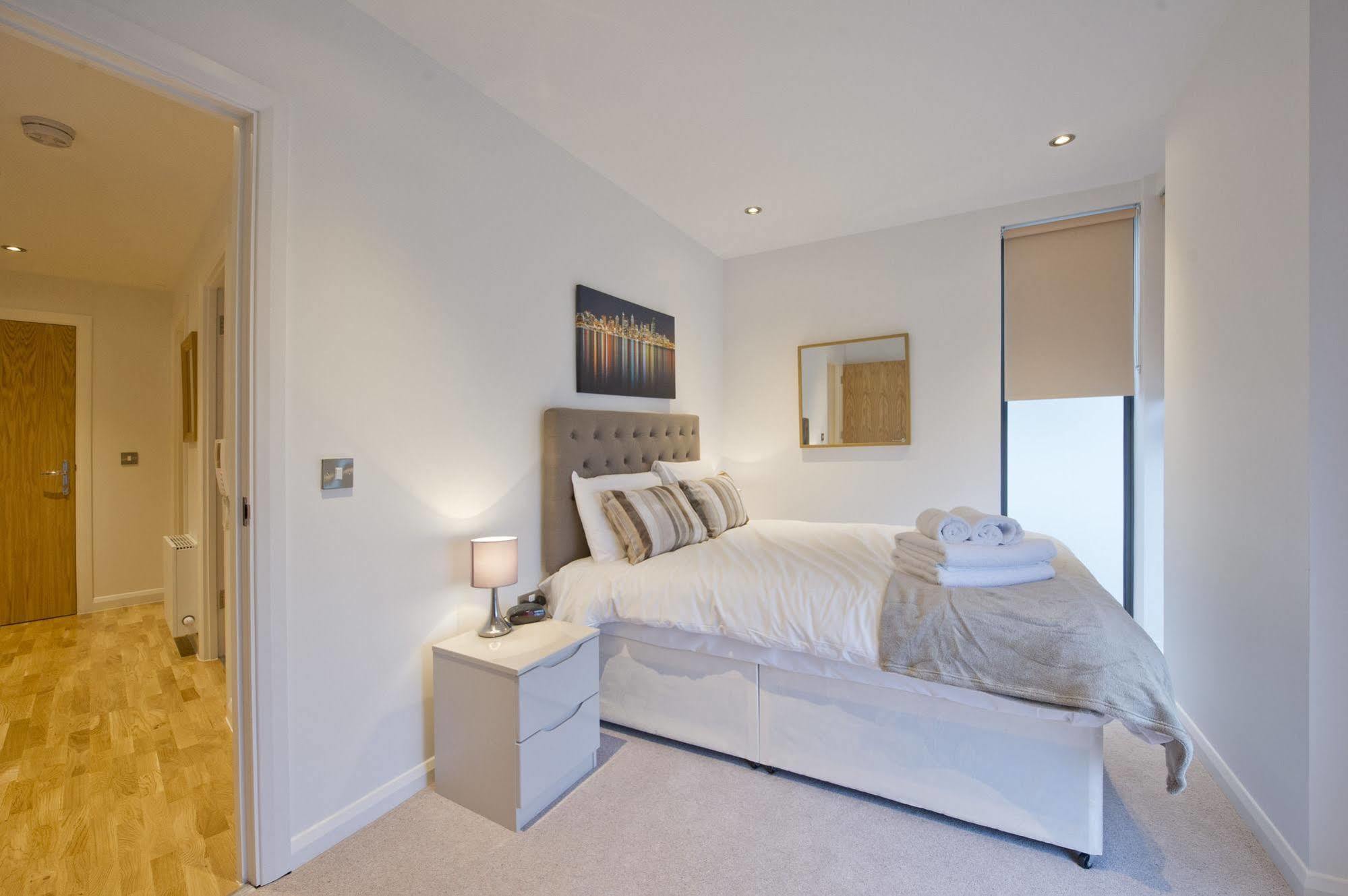Tooley Street Apartments By Viridian Apartments Londra Exterior foto
